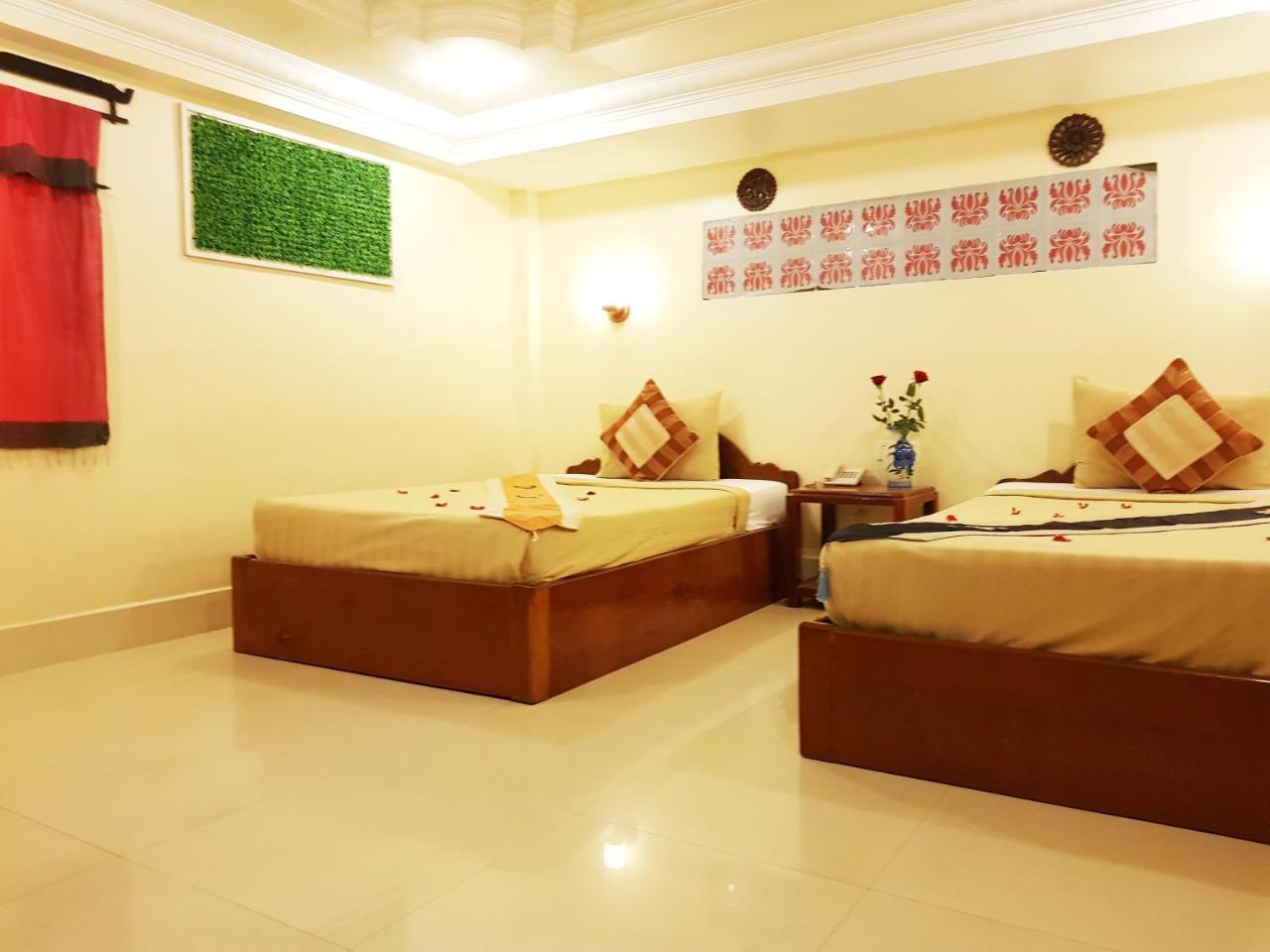 Fancy Guesthouse Пном Пен Екстериор снимка