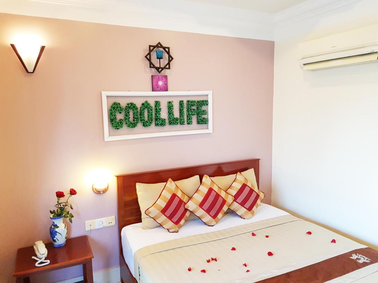 Fancy Guesthouse Пном Пен Екстериор снимка