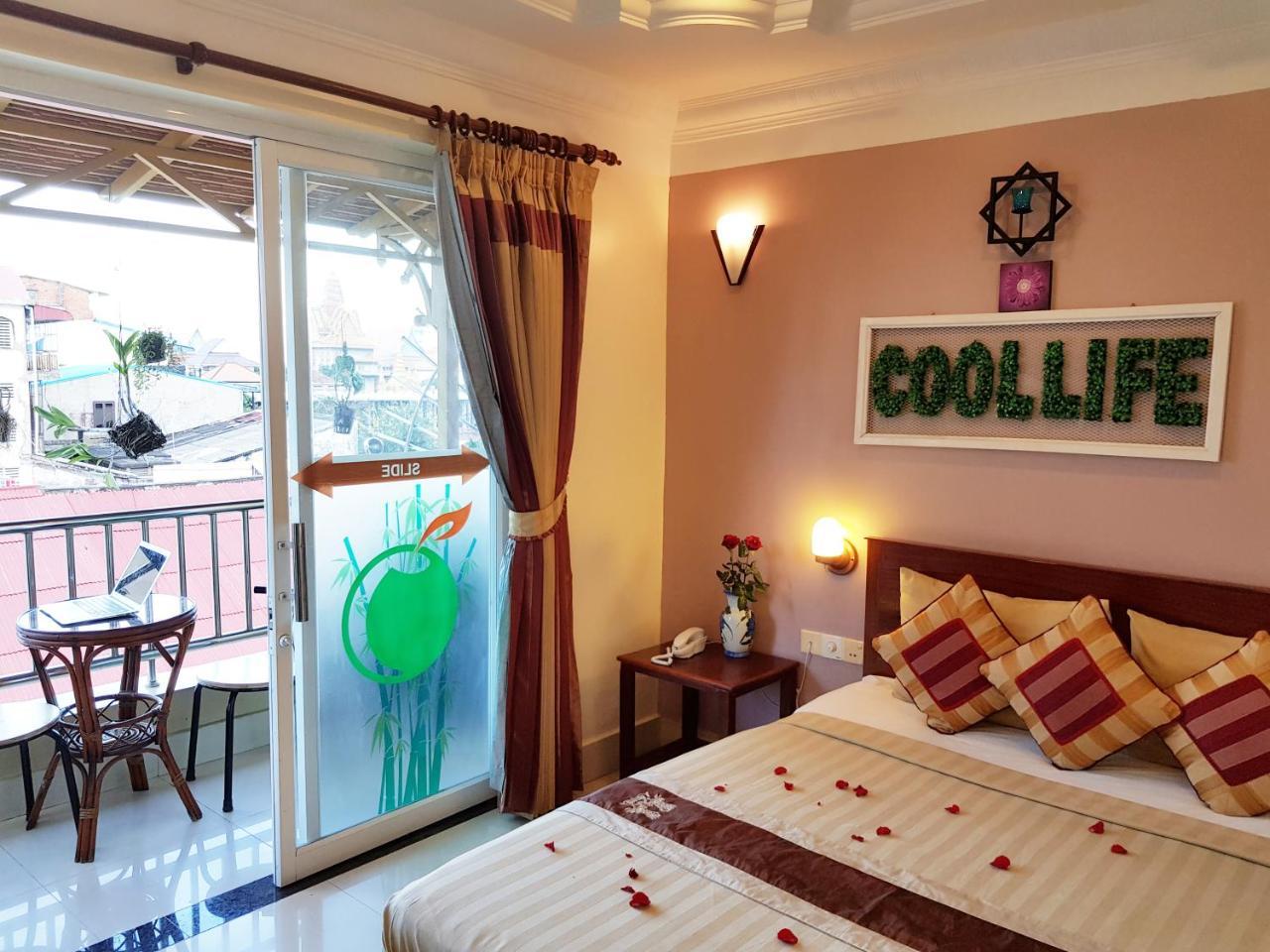 Fancy Guesthouse Пном Пен Екстериор снимка
